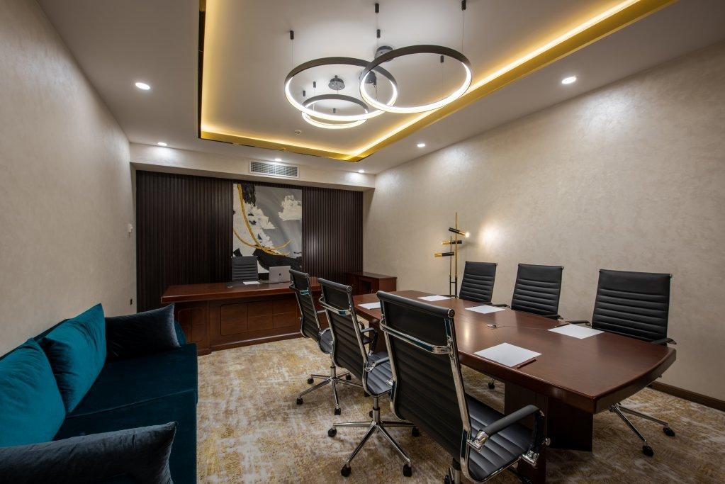 Wyndham Garden Tashkent Ξενοδοχείο Εξωτερικό φωτογραφία
