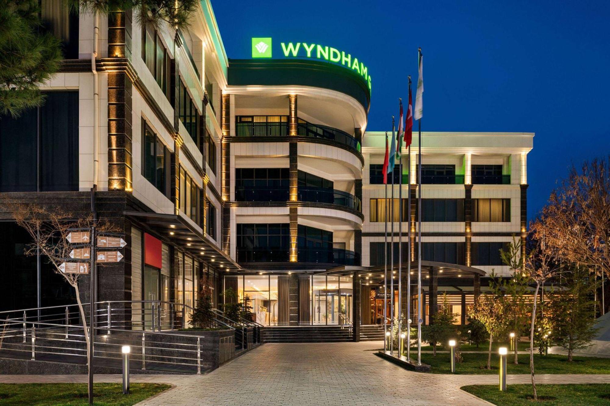 Wyndham Garden Tashkent Ξενοδοχείο Εξωτερικό φωτογραφία