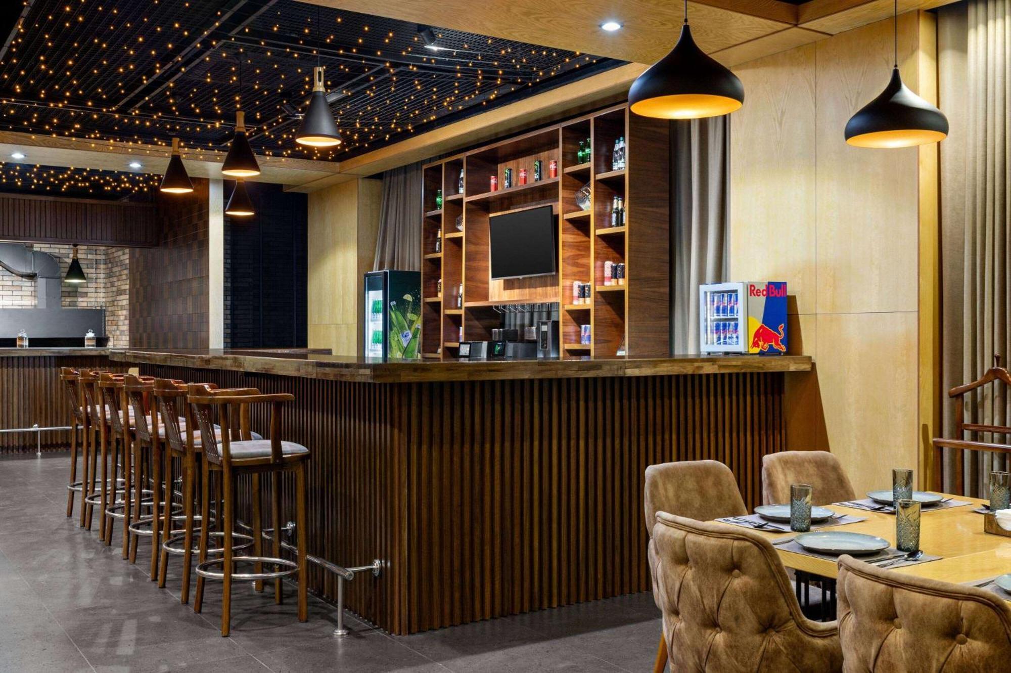 Wyndham Garden Tashkent Ξενοδοχείο Εξωτερικό φωτογραφία