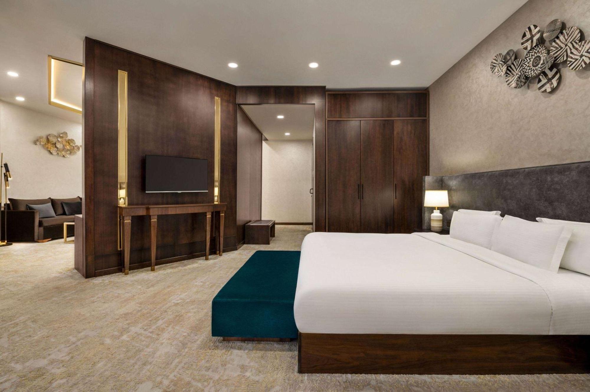 Wyndham Garden Tashkent Ξενοδοχείο Εξωτερικό φωτογραφία