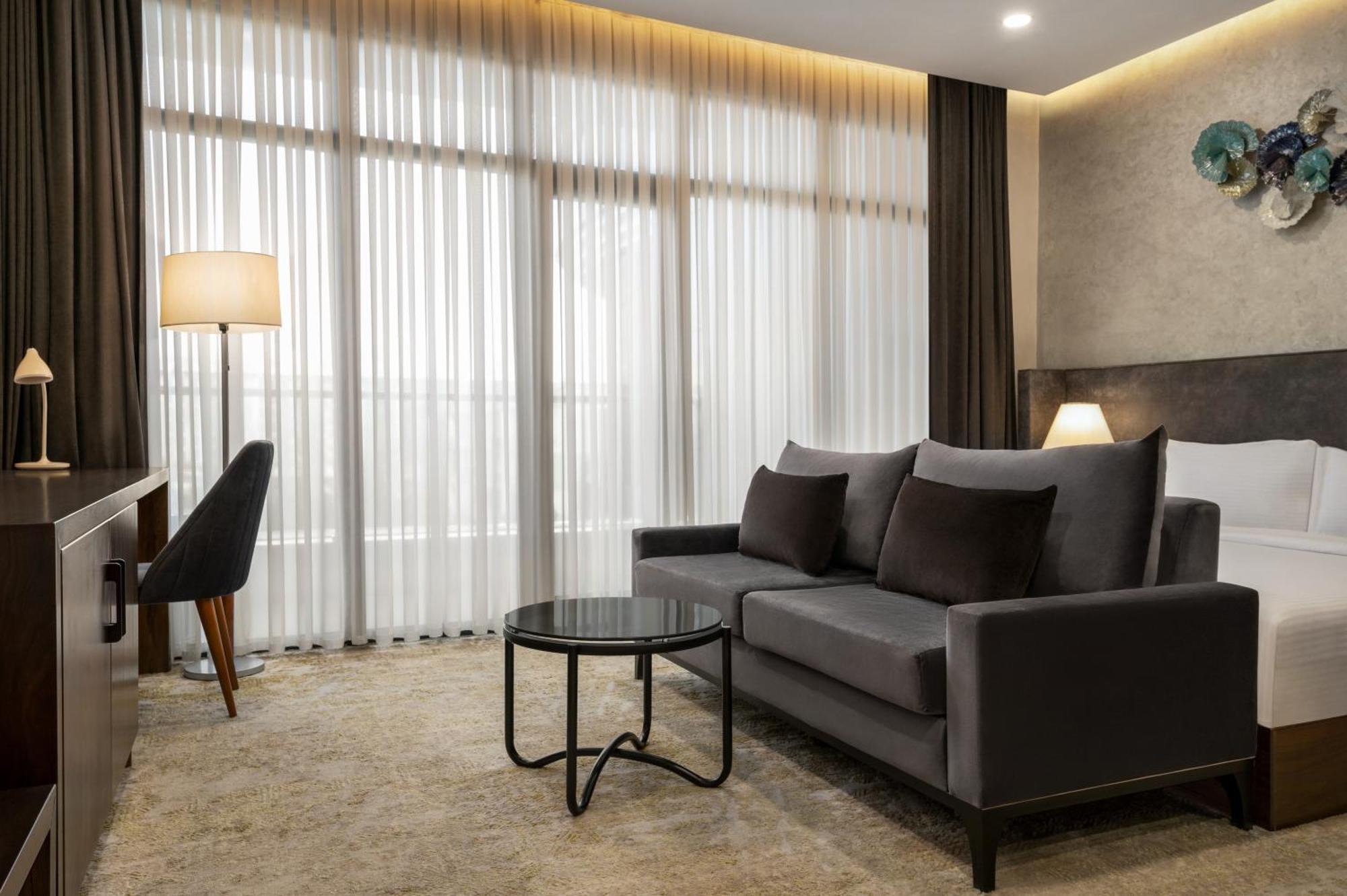 Wyndham Garden Tashkent Ξενοδοχείο Εξωτερικό φωτογραφία