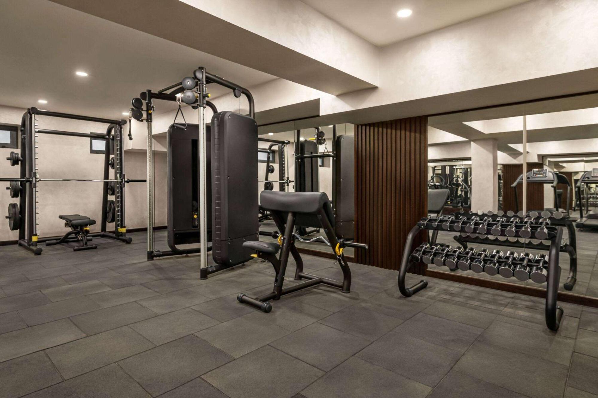 Wyndham Garden Tashkent Ξενοδοχείο Εξωτερικό φωτογραφία
