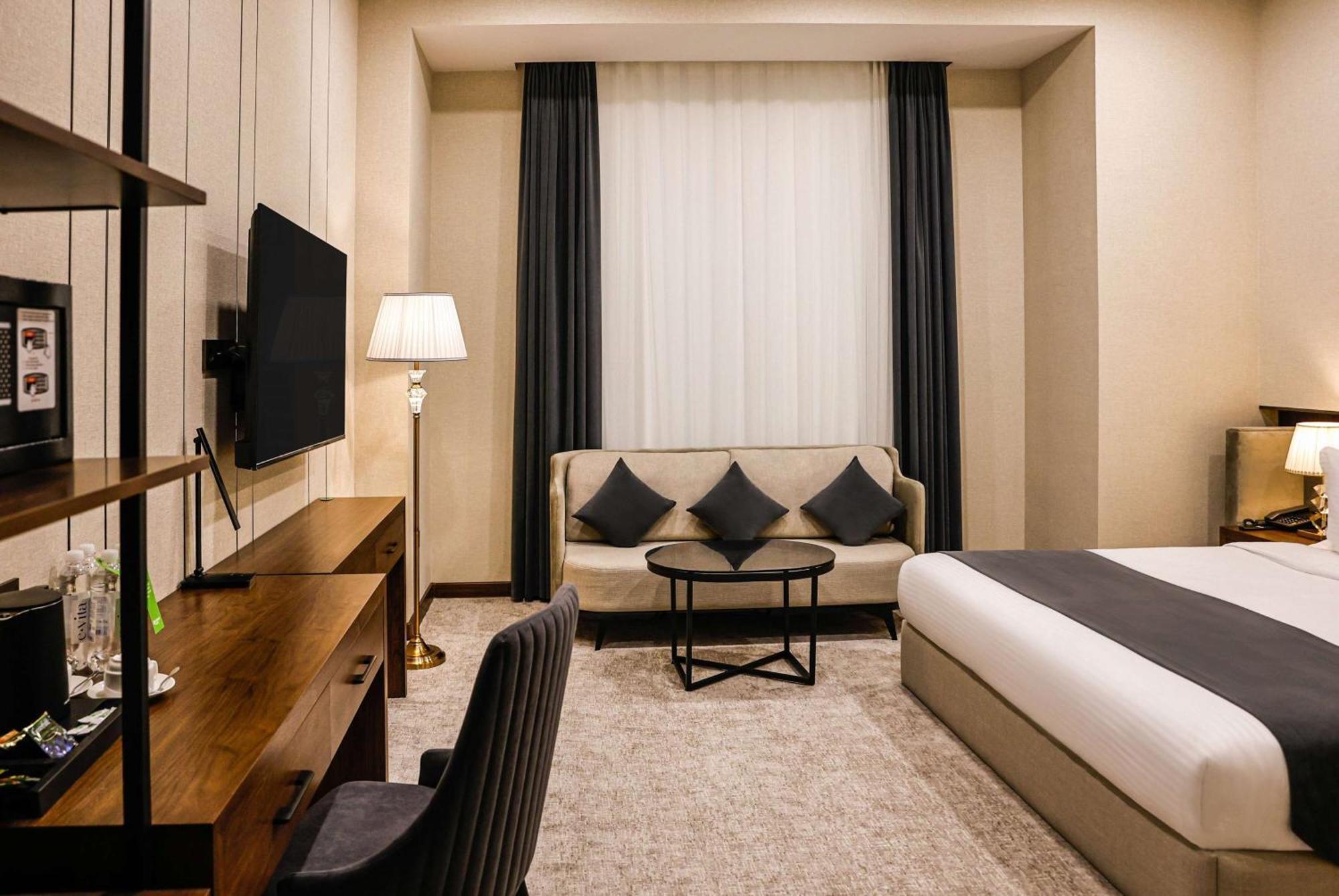 Wyndham Garden Tashkent Ξενοδοχείο Εξωτερικό φωτογραφία